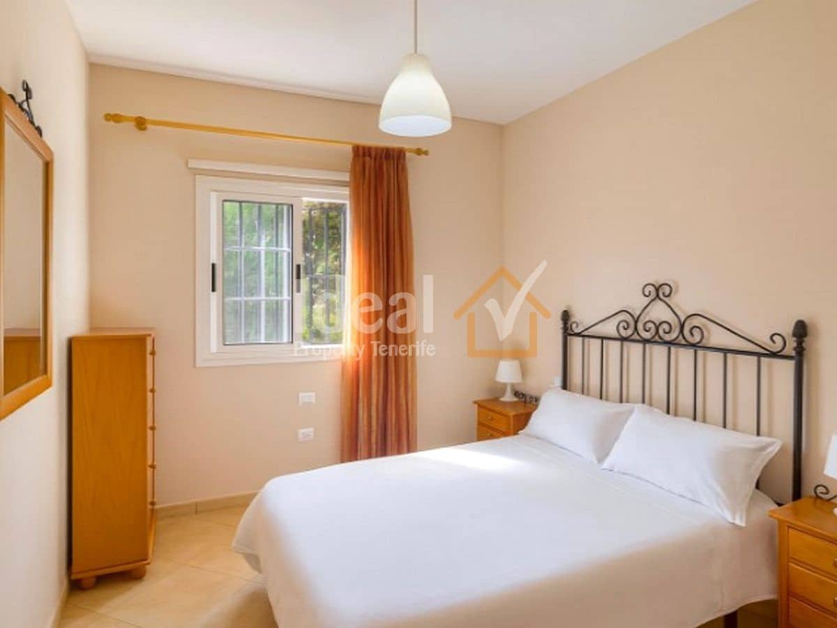 8 soverom Villa til salgs i La Esperanza med svømmebasseng - € 649 000 (Ref: 9658315)