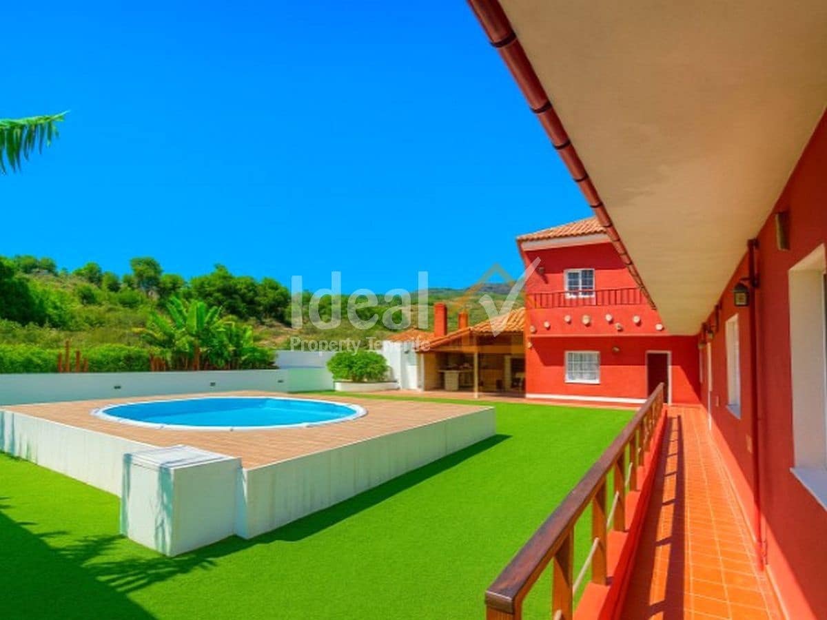 8 soverom Villa til salgs i La Esperanza med svømmebasseng - € 649 000 (Ref: 9658315)