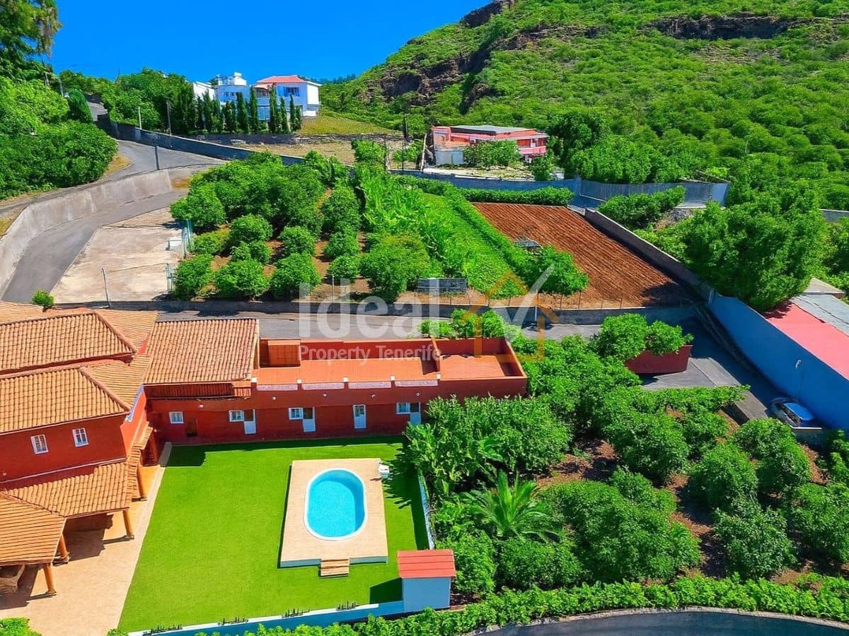 8 soverom Villa til salgs i La Esperanza med svømmebasseng - € 649 000 (Ref: 9658315)