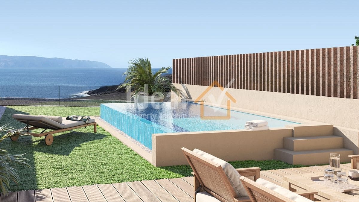 4 bedroom Villa for sale in Callao Salvaje with pool garage - € 1,895,000 (Ref: 9714314)