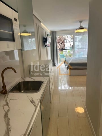 Yksiö myytävänä paikassa Costa Adeje, Adeje mukana uima-altaan 
autotalli - 199 000 € (Ref: 9719475)