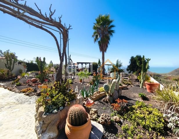 Chalet de 3 habitaciones en La Escalona, Vilaflor en venta con piscina garaje - 548.000 € (Ref: 9777640)