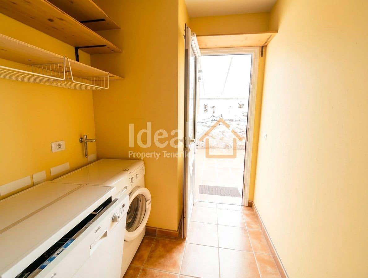 3 soverom Villa til salgs i La Escalona med svømmebasseng garasje - € 548 000 (Ref: 9777640)