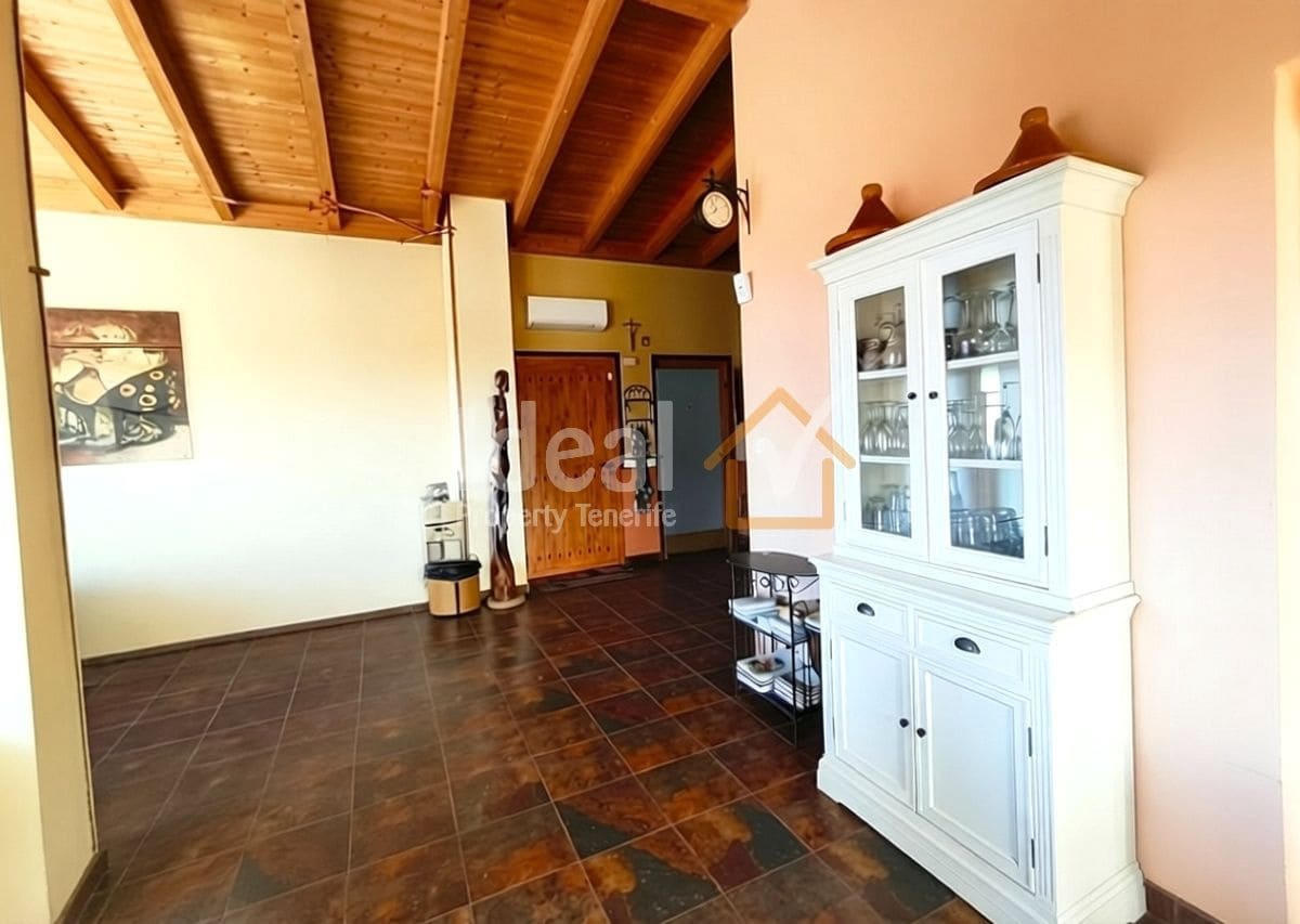 3 soverom Villa til salgs i La Escalona med svømmebasseng garasje - € 548 000 (Ref: 9777640)