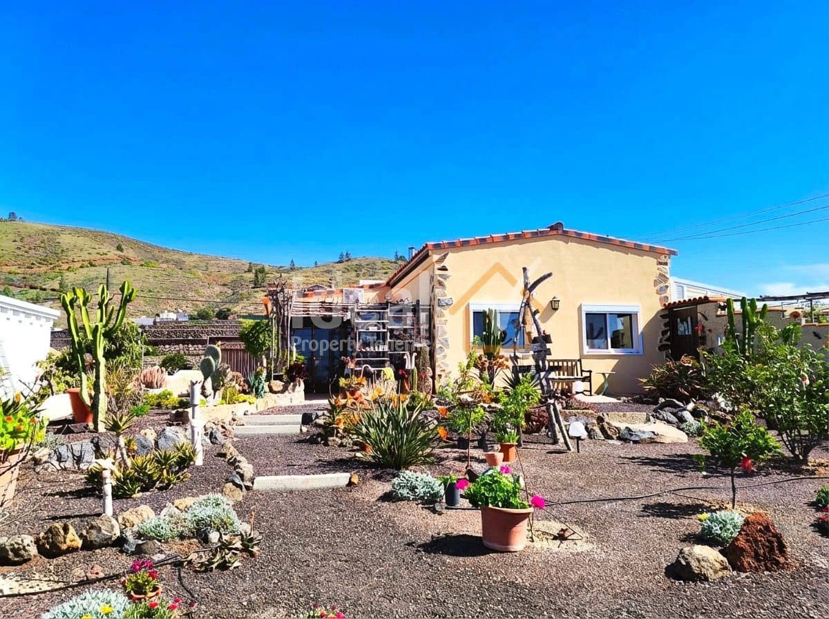 3 soverom Villa til salgs i La Escalona med svømmebasseng garasje - € 548 000 (Ref: 9777640)