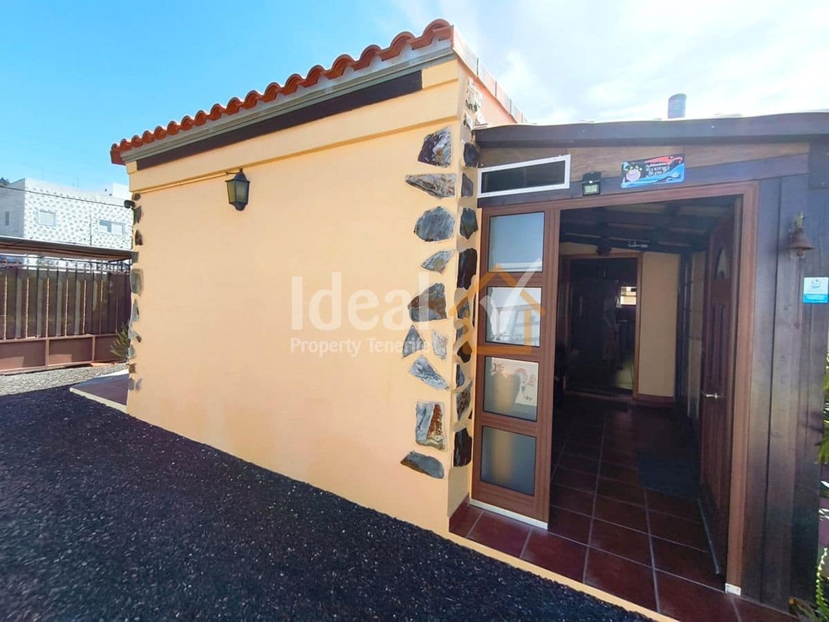 3 soverom Villa til salgs i La Escalona med svømmebasseng garasje - € 548 000 (Ref: 9777640)