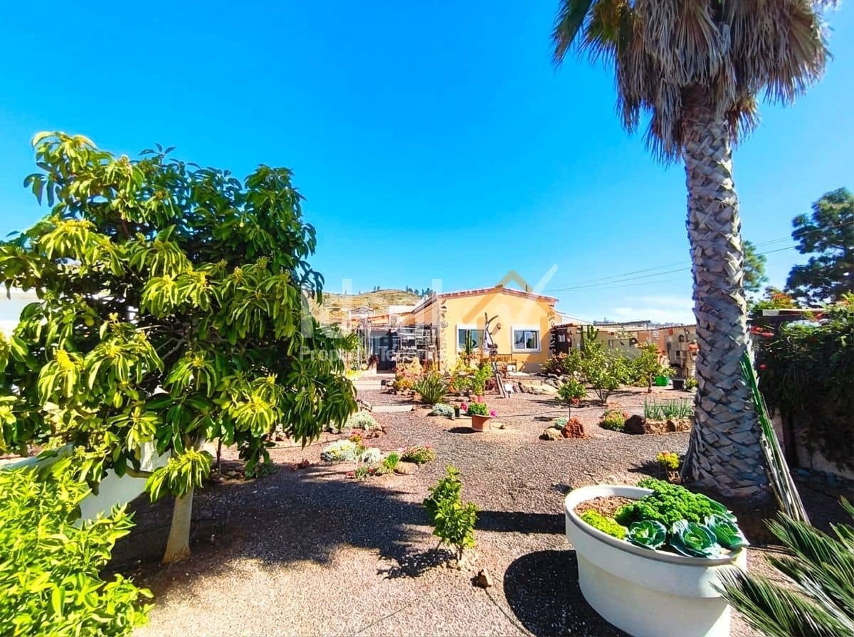 3 soverom Villa til salgs i La Escalona med svømmebasseng garasje - € 548 000 (Ref: 9777640)