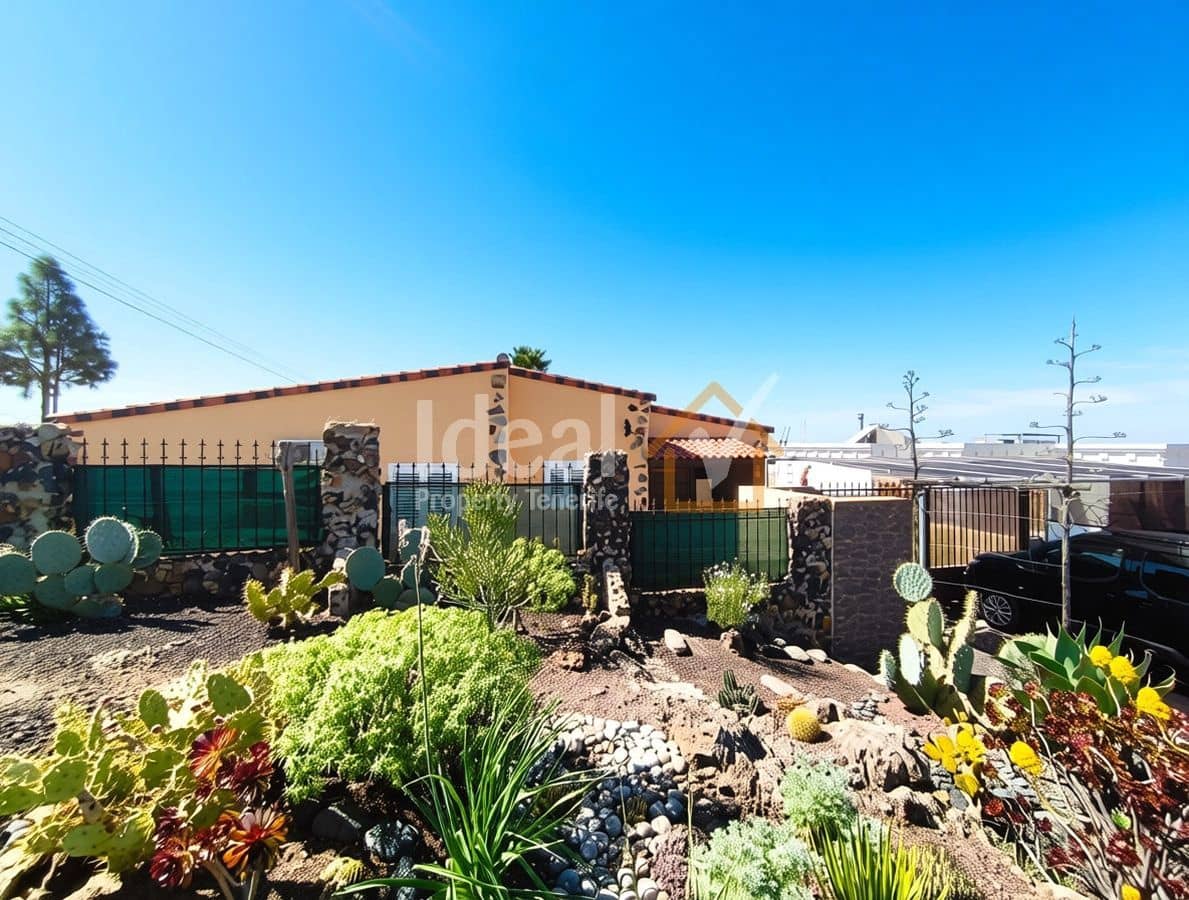 3 soverom Villa til salgs i La Escalona med svømmebasseng garasje - € 548 000 (Ref: 9777640)