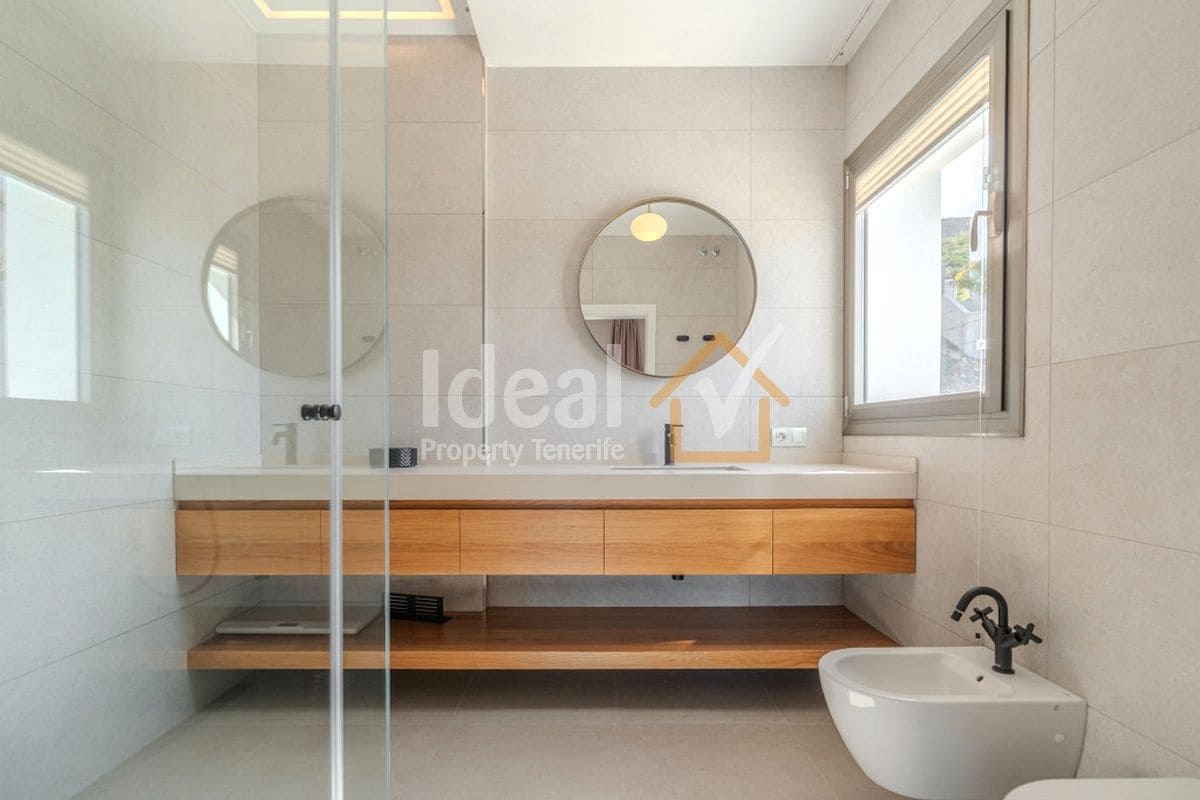 5 chambre Villa/Maison à vendre à Torviscas avec piscine garage - 2 100 000 € (Ref: 9788134)