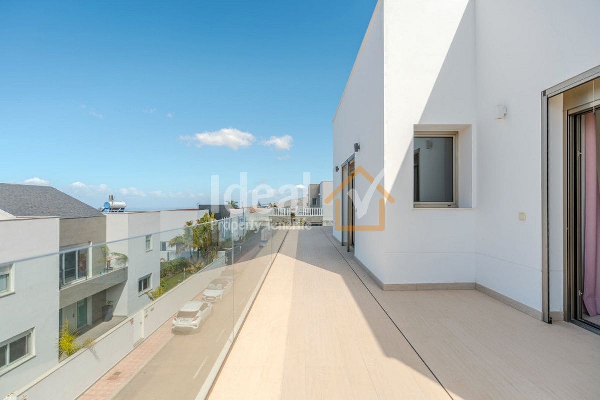 5 chambre Villa/Maison à vendre à Torviscas avec piscine garage - 2 100 000 € (Ref: 9788134)