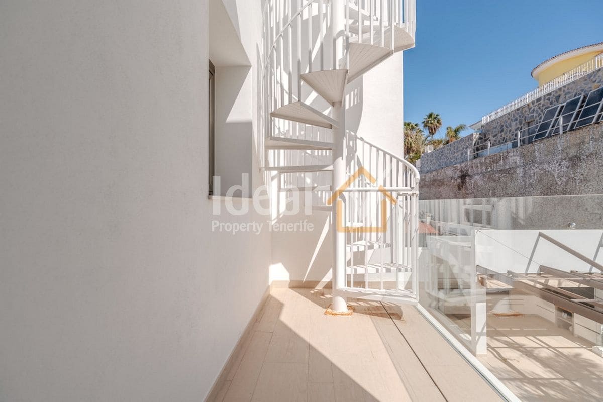 5 chambre Villa/Maison à vendre à Torviscas avec piscine garage - 2 100 000 € (Ref: 9788134)