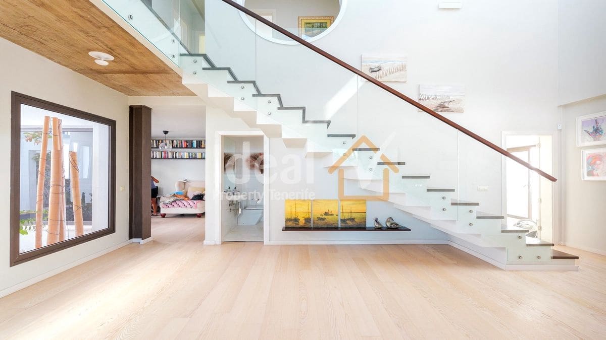 Chalet de 5 habitaciones en El Madroñal en venta con piscina garaje - 2.730.000 € (Ref: 9806068)