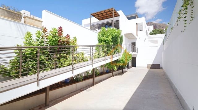 Chalet de 5 habitaciones en El Madroñal, Adeje en venta con piscina garaje - 2.730.000 € (Ref: 9806068)