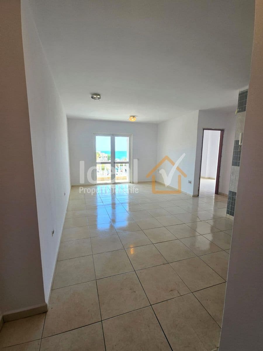 Ático de 2 habitaciones en Los Abrigos en venta - 230.000 € (Ref: 9811205)