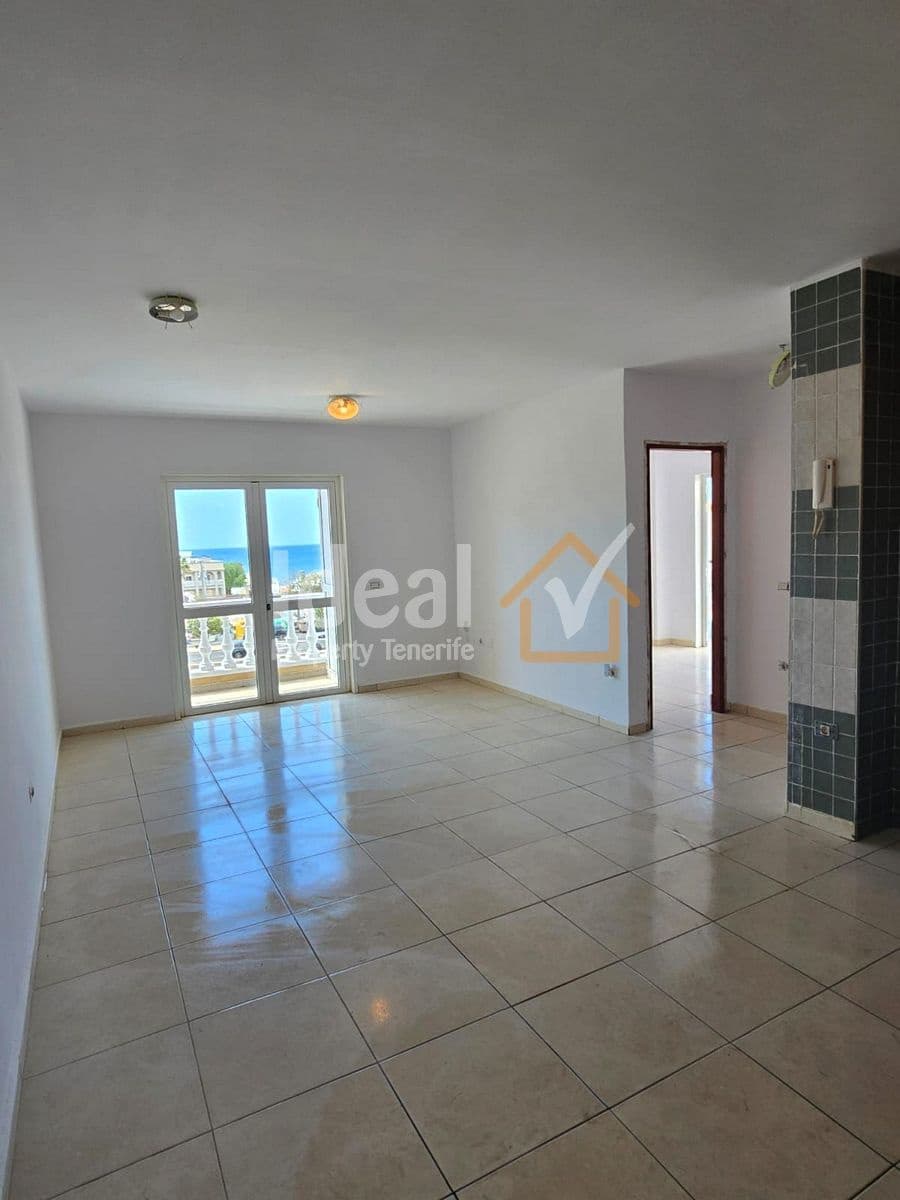 Ático de 2 habitaciones en Los Abrigos en venta - 230.000 € (Ref: 9811205)
