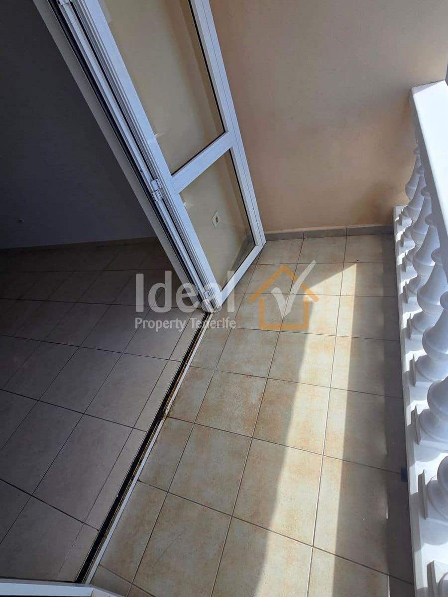 Ático de 2 habitaciones en Los Abrigos en venta - 230.000 € (Ref: 9811205)