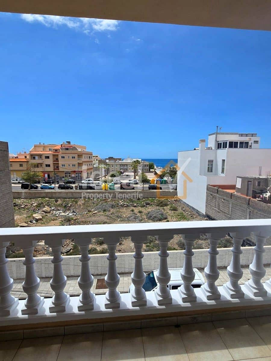 Ático de 2 habitaciones en Los Abrigos en venta - 230.000 € (Ref: 9811205)