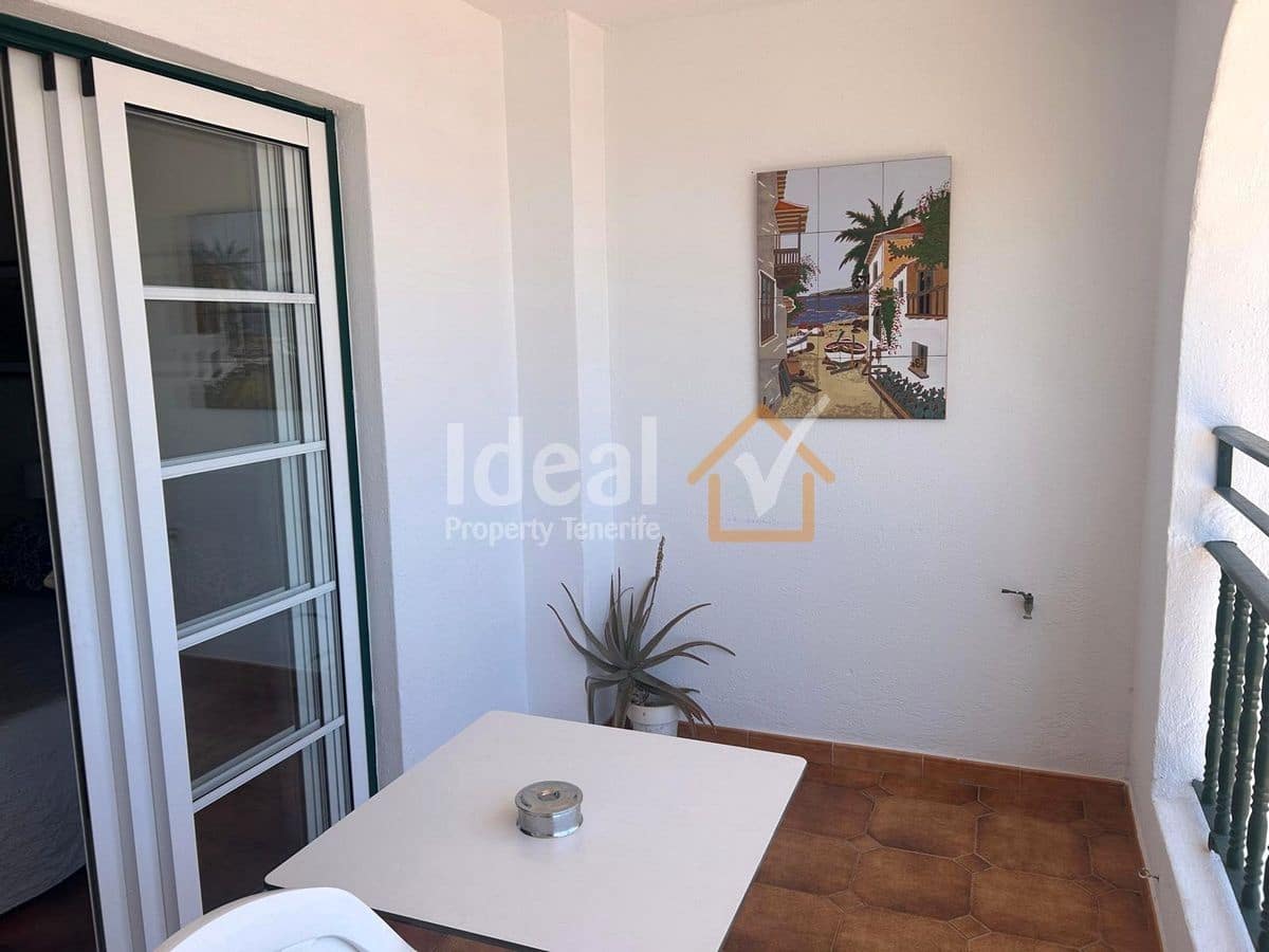Studio till salu i Costa Adeje med pool - 295 000 € (Ref: 9811207)