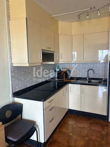 Studio till salu i Costa Adeje, Adeje med pool - 295 000 € (Ref: 9811207)