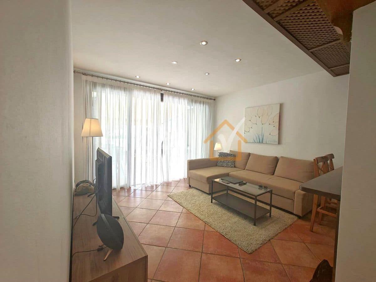 1 sypialnia Apartament na sprzedaż w Playa Paraiso z basenem garażem - 325 000 € (Ref: 9811208)