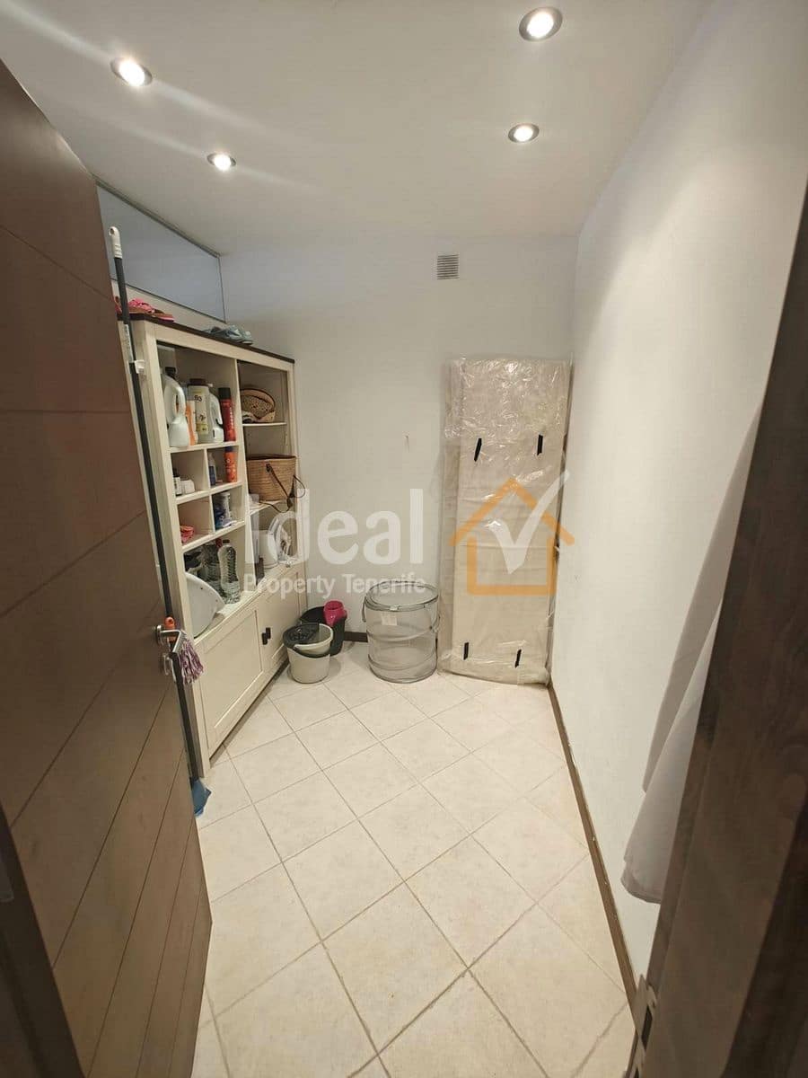 1 sypialnia Apartament na sprzedaż w Playa Paraiso z basenem garażem - 325 000 € (Ref: 9811208)
