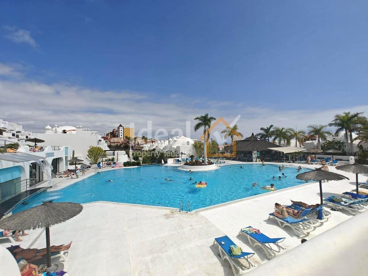 1 sypialnia Apartament na sprzedaż w Playa Paraiso z basenem garażem - 325 000 € (Ref: 9811208)