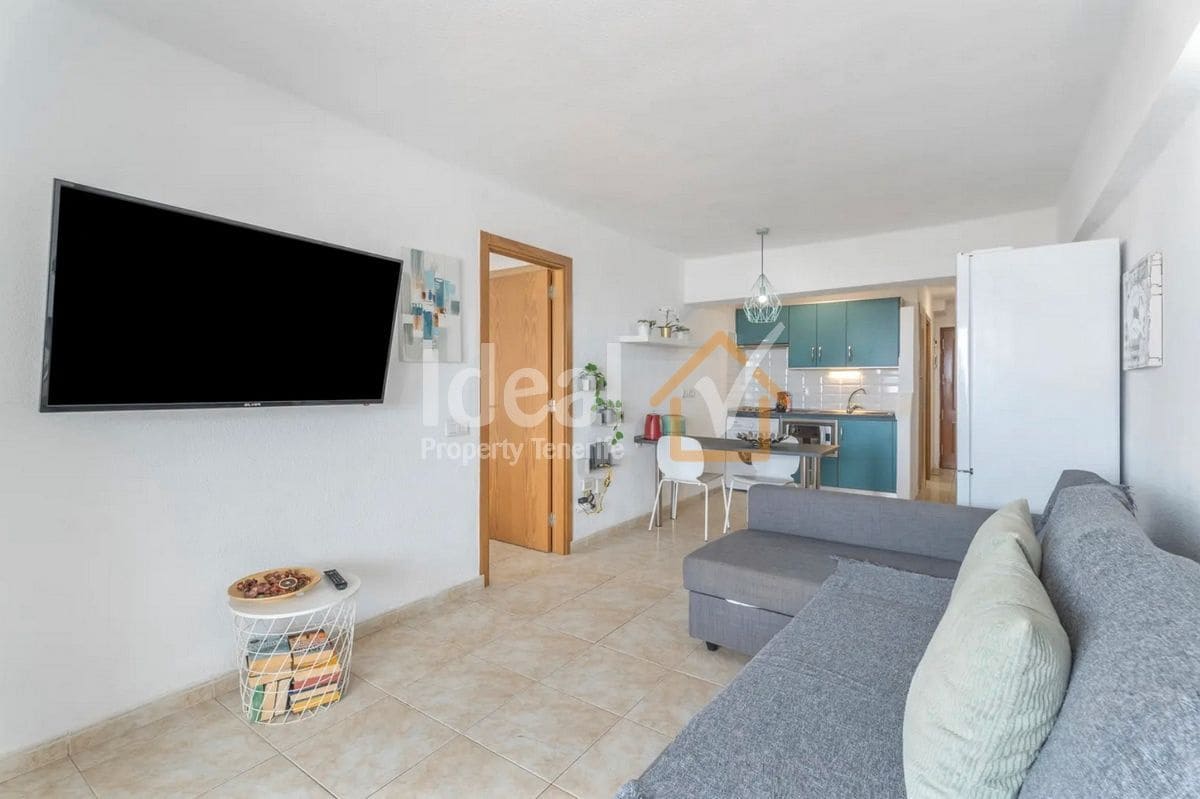1 bedroom Apartment for sale in Costa Adeje with pool - € 320,000 (Ref: 9821986)