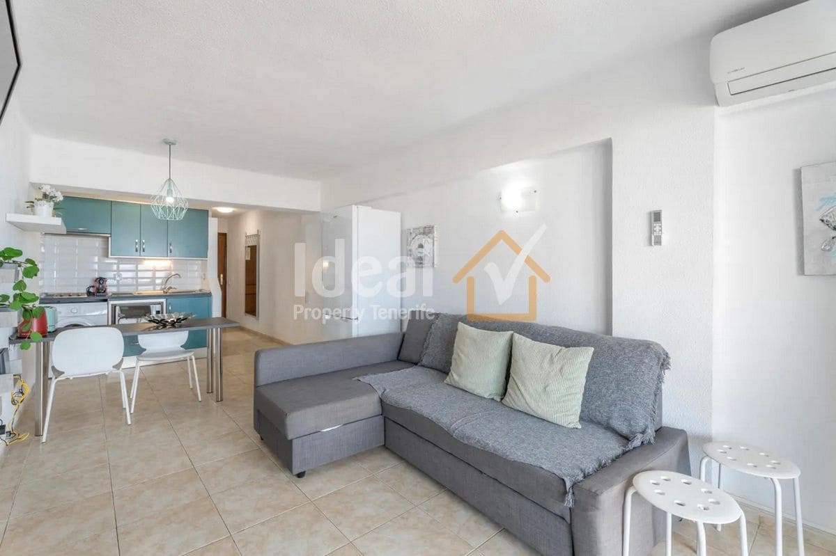 1 bedroom Apartment for sale in Costa Adeje with pool - € 320,000 (Ref: 9821986)