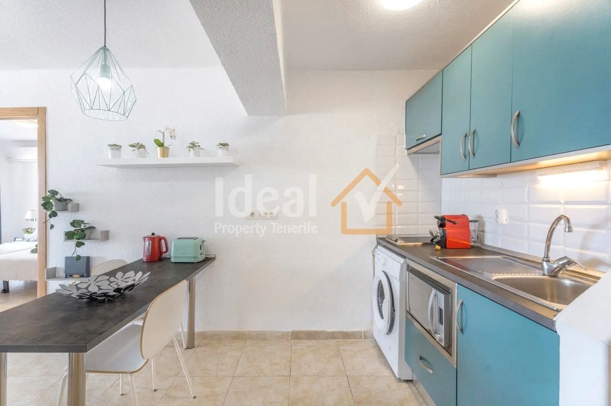 1 bedroom Apartment for sale in Costa Adeje with pool - € 320,000 (Ref: 9821986)