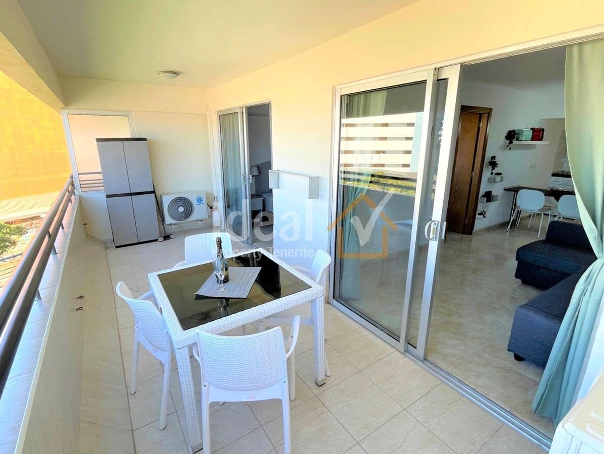1 bedroom Apartment for sale in Costa Adeje with pool - € 320,000 (Ref: 9821986)
