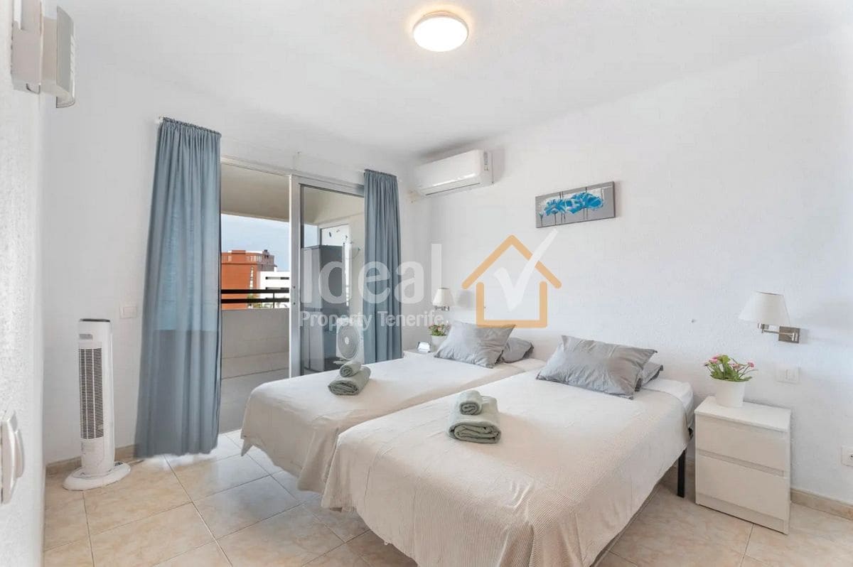 1 bedroom Apartment for sale in Costa Adeje with pool - € 320,000 (Ref: 9821986)