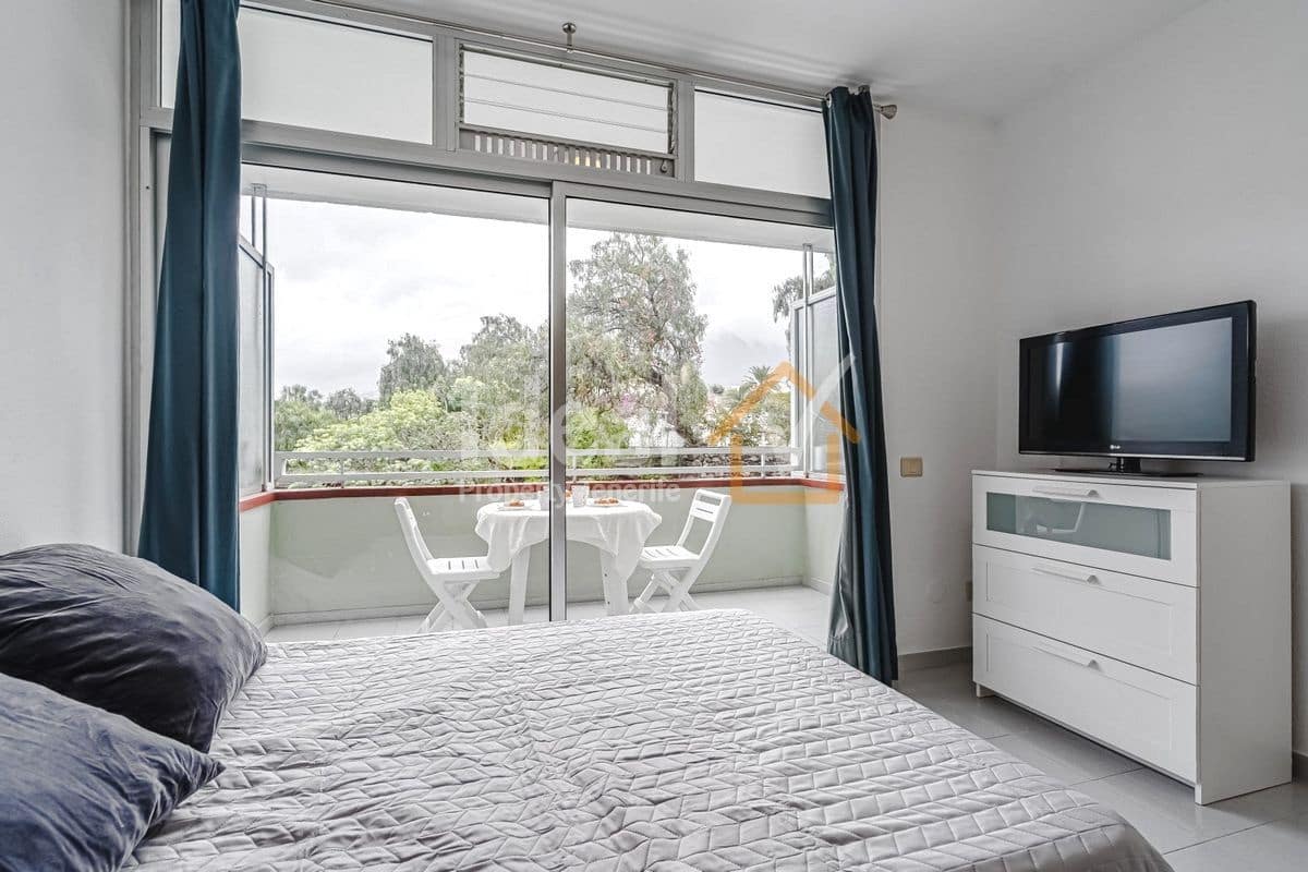 Studio for sale in Puerto de la Cruz - € 240,000 (Ref: 9821987)