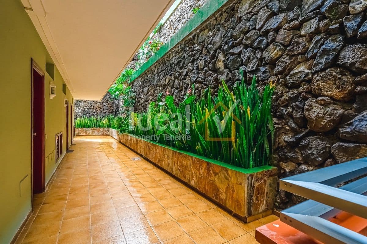 Studio for sale in Puerto de la Cruz - € 240,000 (Ref: 9821987)
