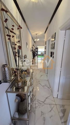 1 chambre Appartement à vendre à Los Cristianos, Arona avec garage - 380 000 € (Ref: 9838876)