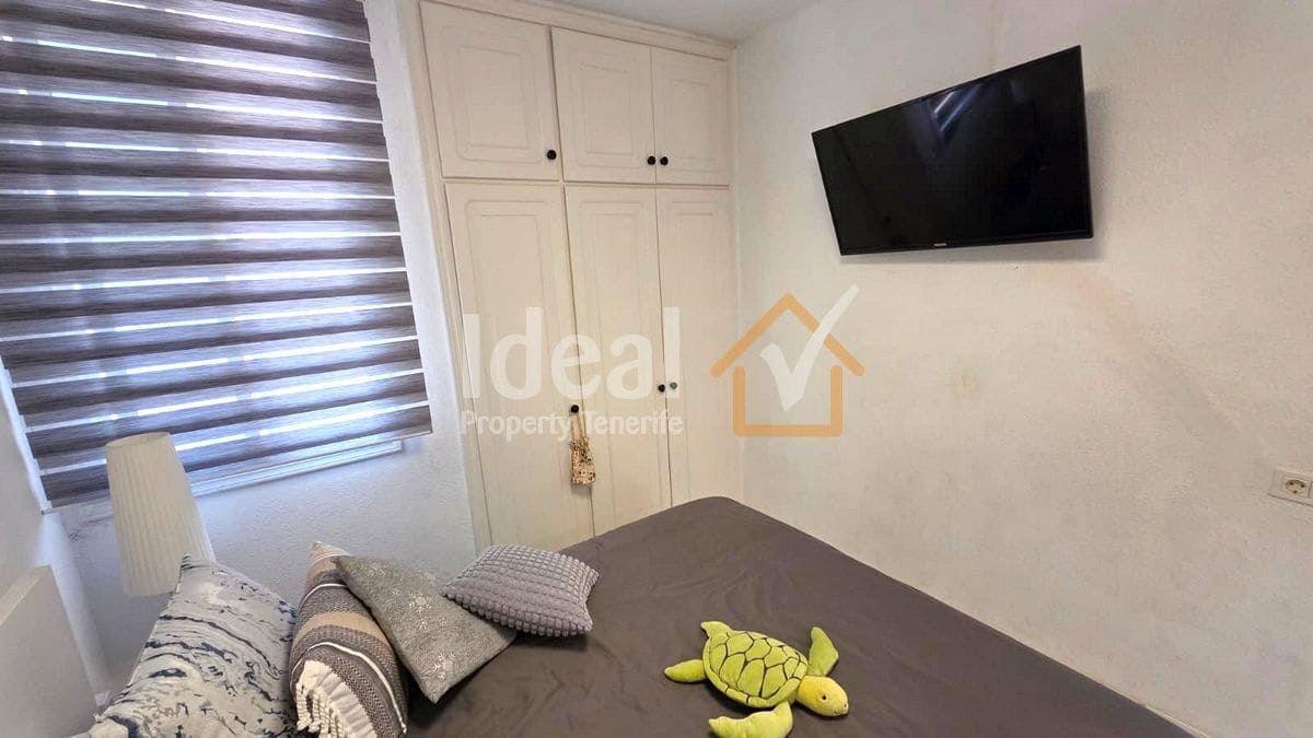 1 bedroom Apartment for sale in Los Cristianos with garage - € 380,000 (Ref: 9838876)