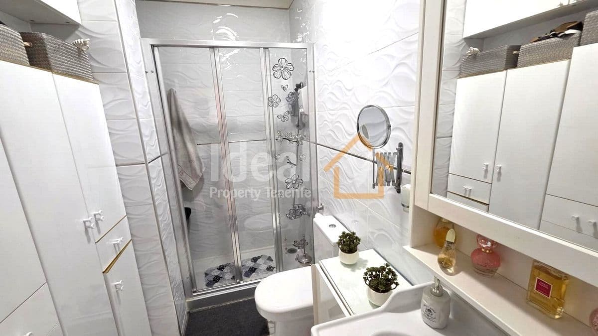 1 bedroom Apartment for sale in Los Cristianos with garage - € 380,000 (Ref: 9838876)