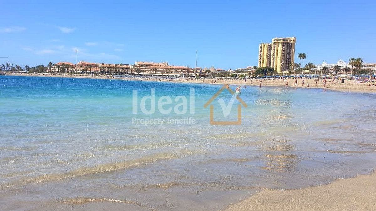 1 bedroom Apartment for sale in Los Cristianos with garage - € 380,000 (Ref: 9838876)