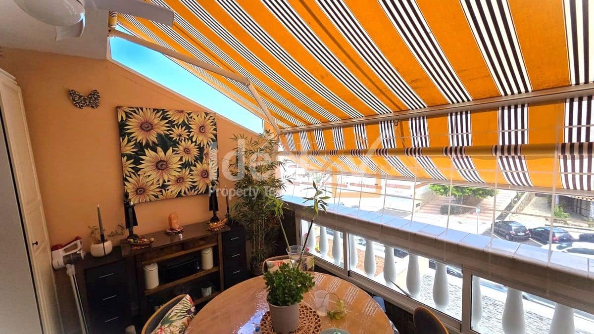 1 bedroom Apartment for sale in Los Cristianos with garage - € 380,000 (Ref: 9838876)