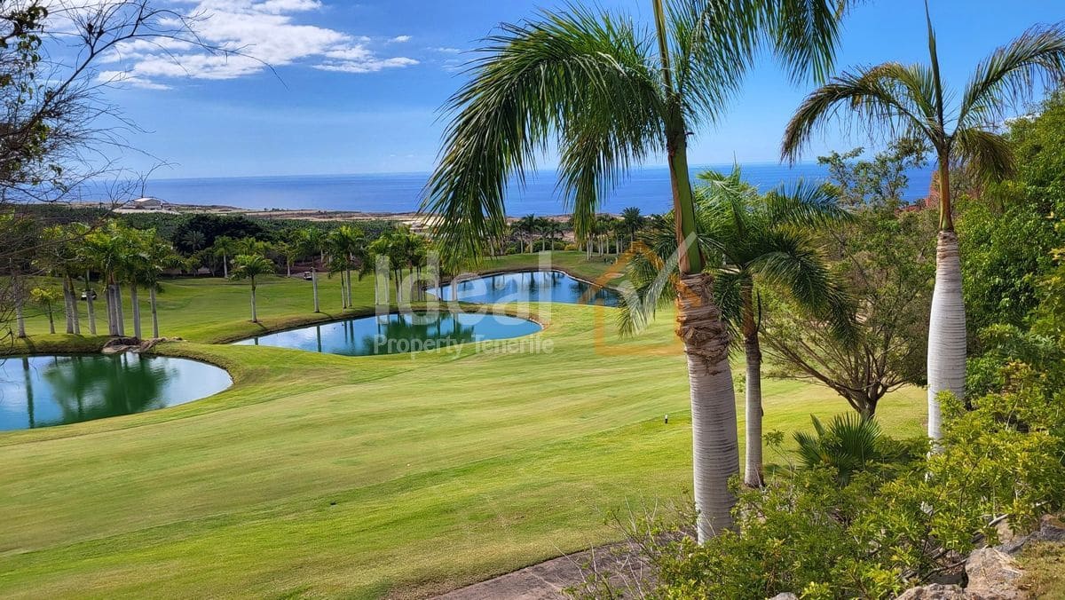 3 chambre Appartement à vendre à Guia de Isora avec piscine garage - 1 690 000 € (Ref: 9866453)