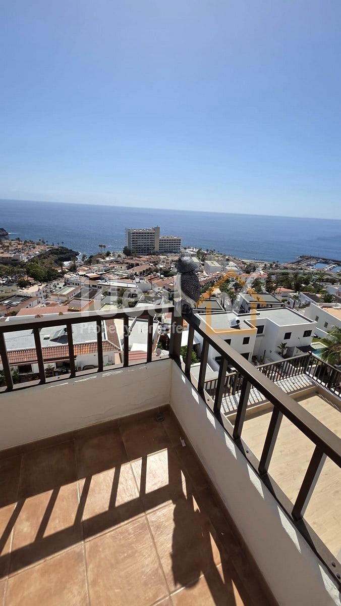 2 sypialnia Dom blizniak na sprzedaż w Los Gigantes z basenem garażem - 495 000 € (Ref: 9893685)