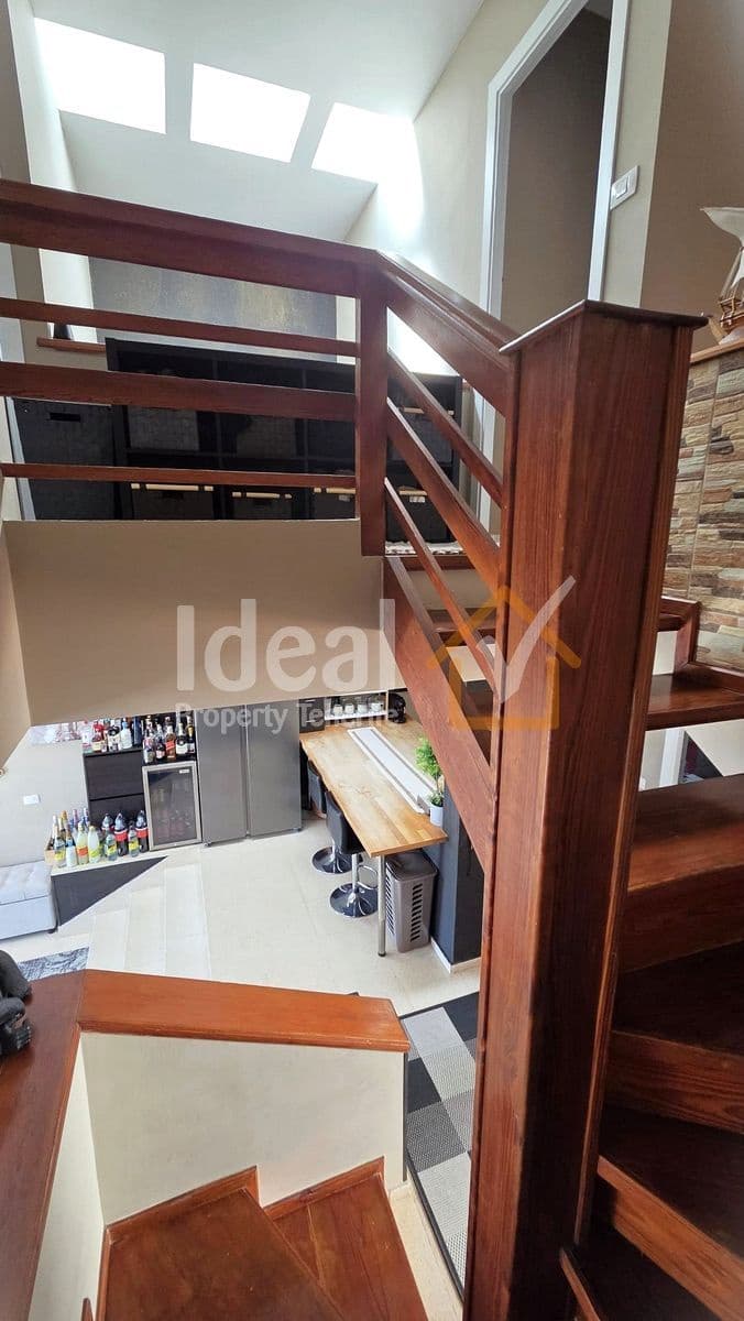 2 sypialnia Dom blizniak na sprzedaż w Los Gigantes z basenem garażem - 495 000 € (Ref: 9893685)