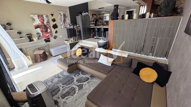2 sypialnia Dom blizniak na sprzedaż w Los Gigantes, Santiago del Teide z basenem garażem - 495 000 € (Ref: 9893685)
