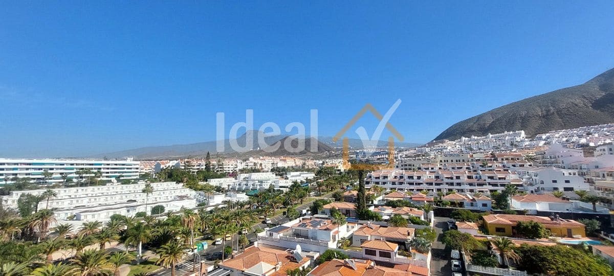 Apartamento de 2 habitaciones en Los Cristianos en venta con piscina - 490.000 € (Ref: 9895729)
