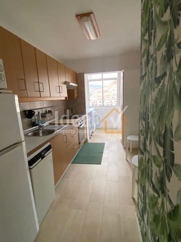 Apartamento de 2 habitaciones en Los Cristianos, Arona en venta con piscina - 490.000 € (Ref: 9895729)