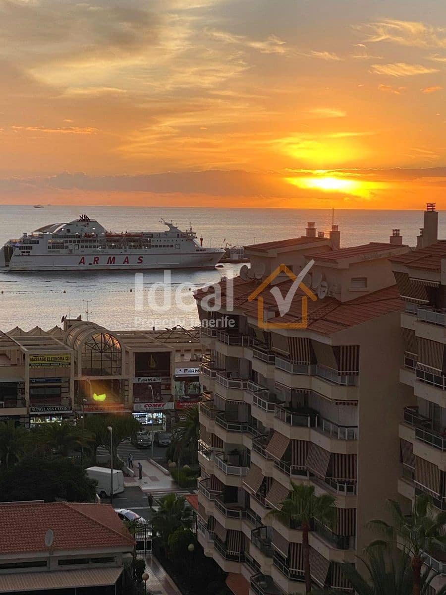 Apartamento de 2 habitaciones en Los Cristianos en venta con piscina - 490.000 € (Ref: 9895729)