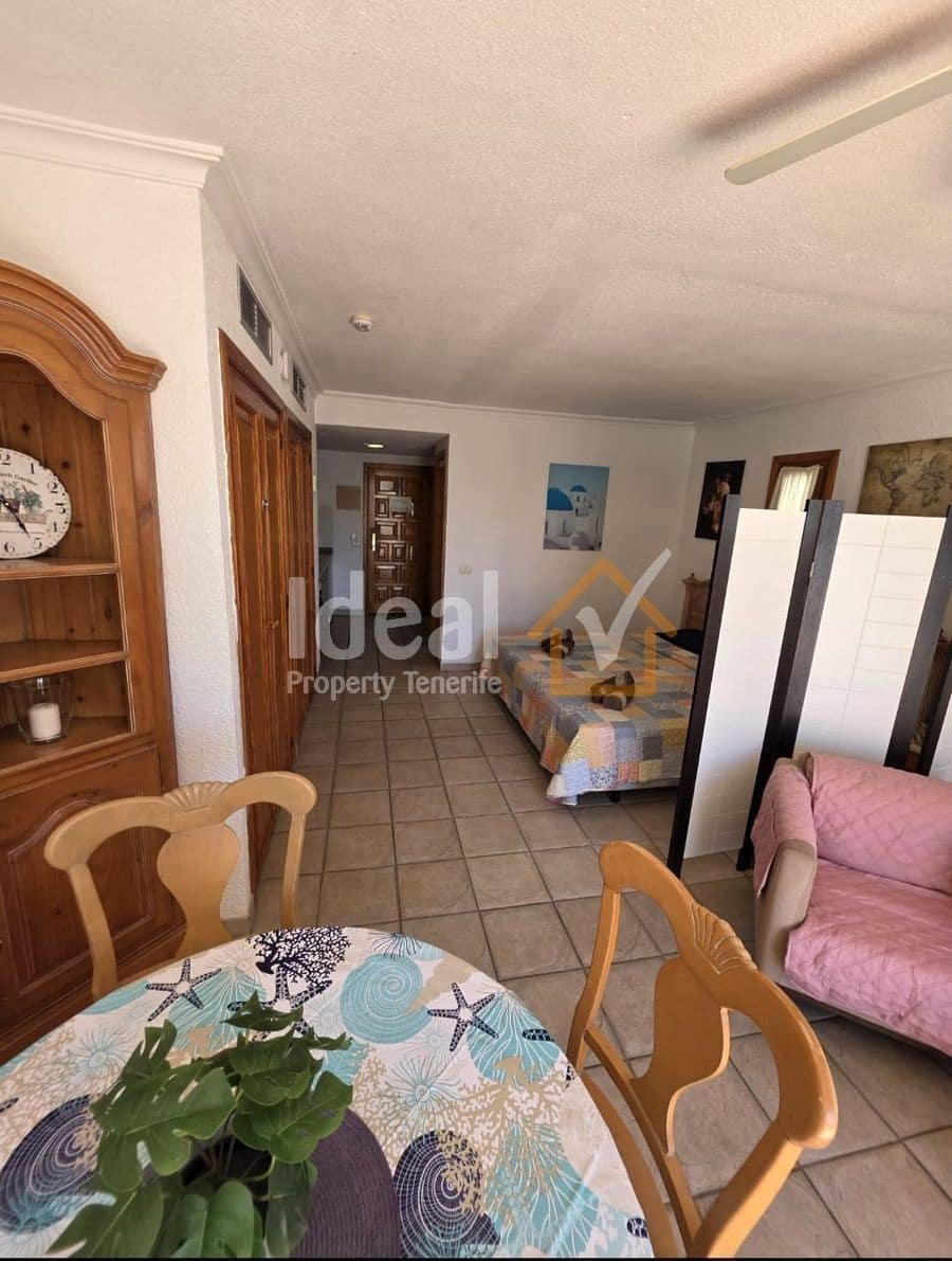Estudio en Los Cristianos en venta con piscina - 178.000 € (Ref: 9906820)