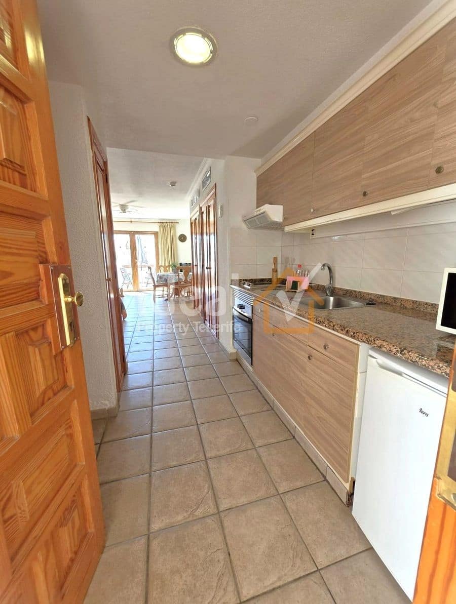 Estudio en Los Cristianos en venta con piscina - 178.000 € (Ref: 9906820)