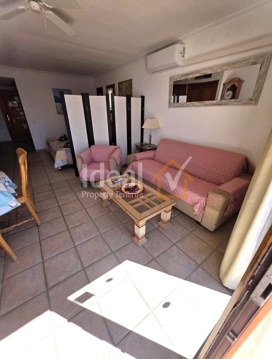 Estudio en Los Cristianos en venta con piscina - 178.000 € (Ref: 9906820)