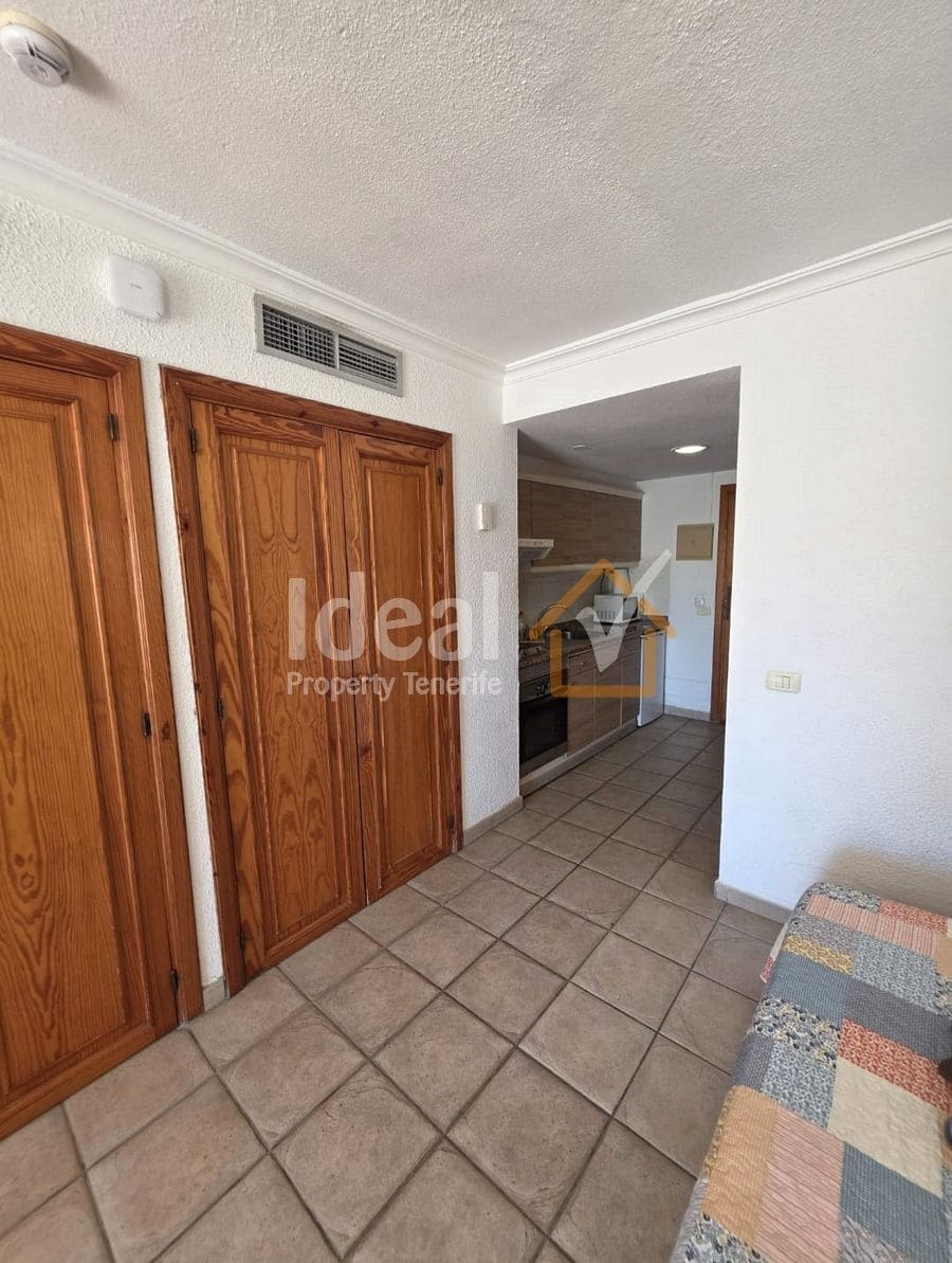 Estudio en Los Cristianos en venta con piscina - 178.000 € (Ref: 9906820)