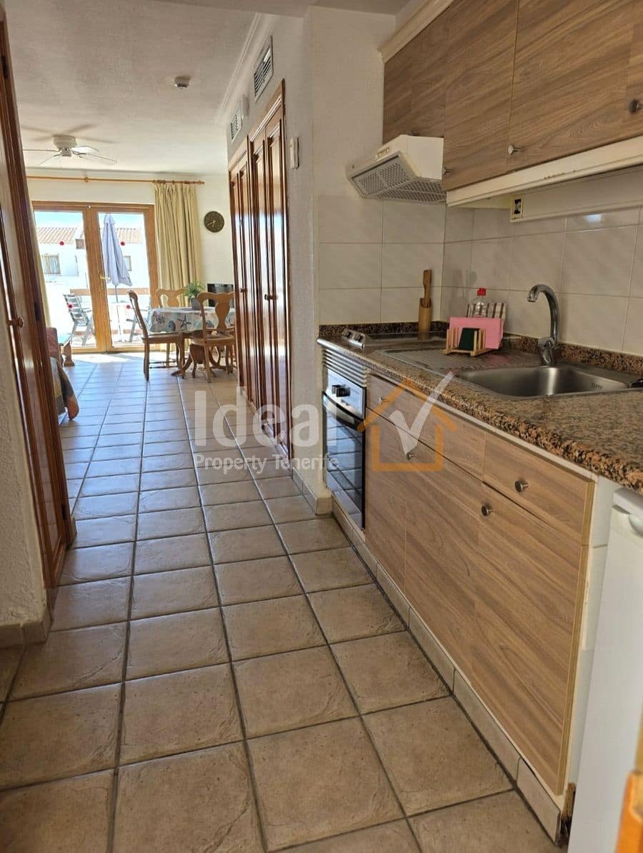 Estudio en Los Cristianos en venta con piscina - 178.000 € (Ref: 9906820)